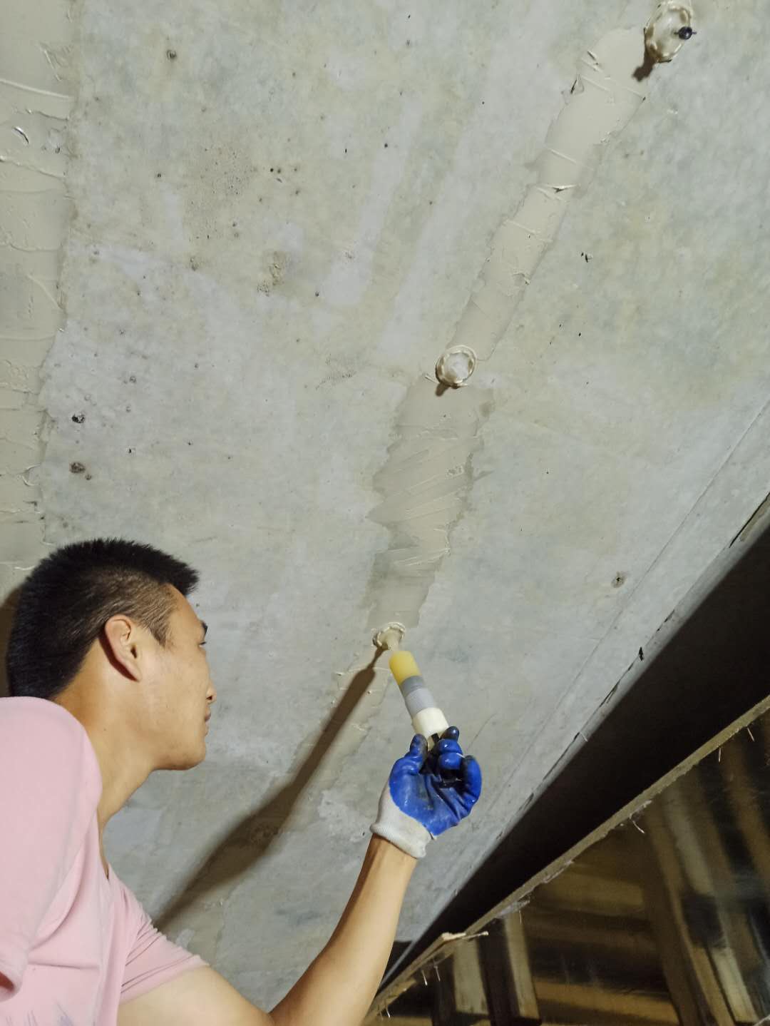 雨花台房屋墙体裂缝施工方法